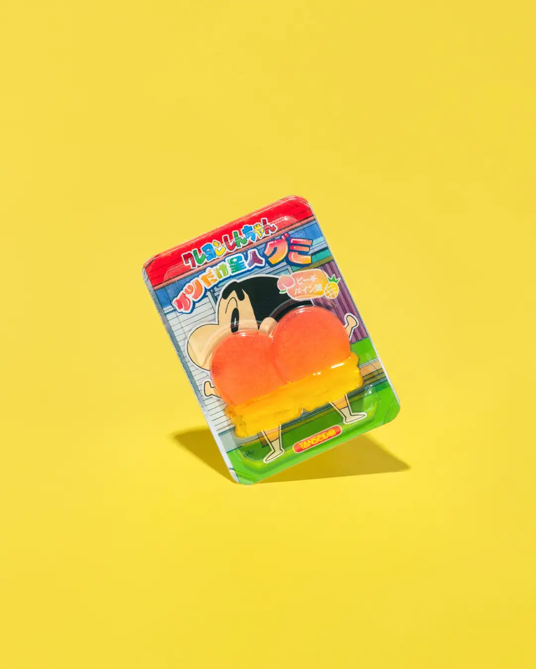 しんちゃんの“ケツだけ星人”がまさかのグミ化！ぷりっとリアルな造形に、思わず笑ってしまうインパクト駄菓子登場 | 株式会社丹生堂本舗のプレスリリース