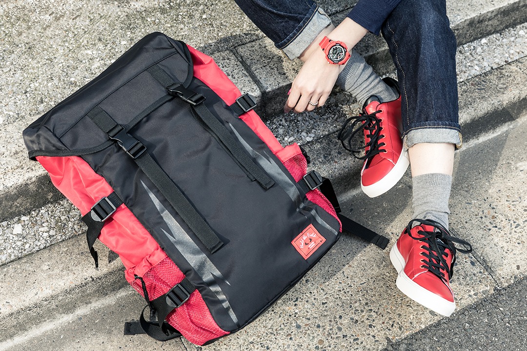 『アイシールド21』より腕時計、バッグ、ローカットスニーカーが登場!